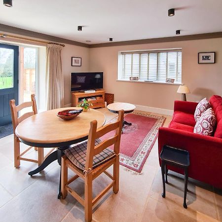 Luxury Lodge @ Ewen Barn - Private 5* Retreat Cirencester Eksteriør billede