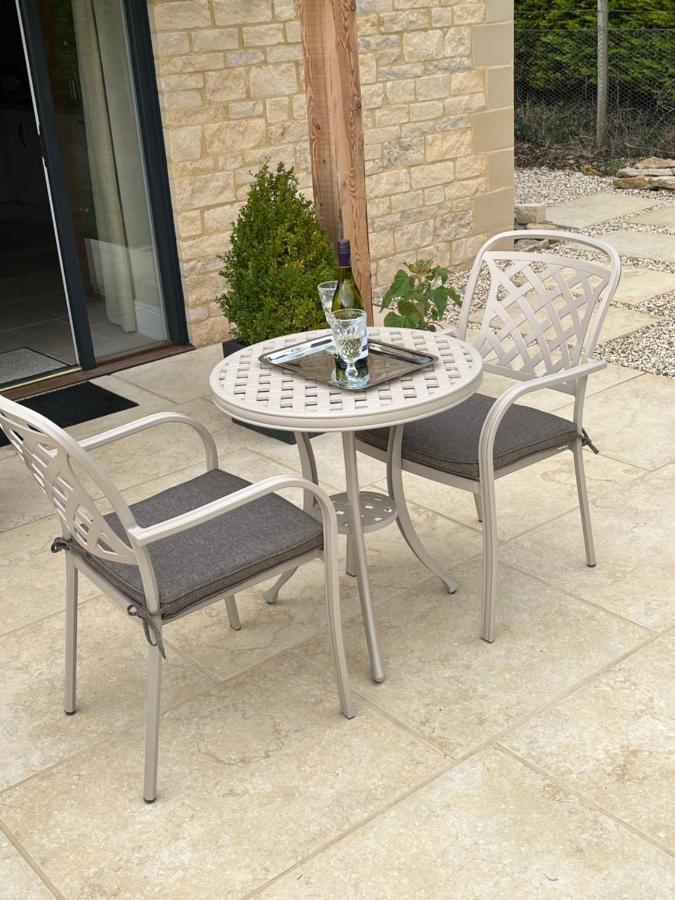 Luxury Lodge @ Ewen Barn - Private 5* Retreat Cirencester Eksteriør billede