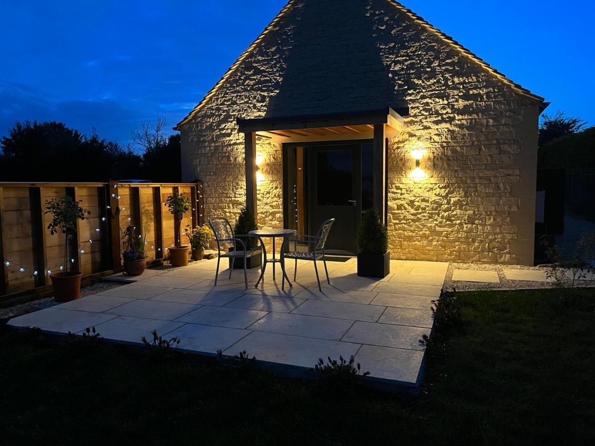 Luxury Lodge @ Ewen Barn - Private 5* Retreat Cirencester Eksteriør billede