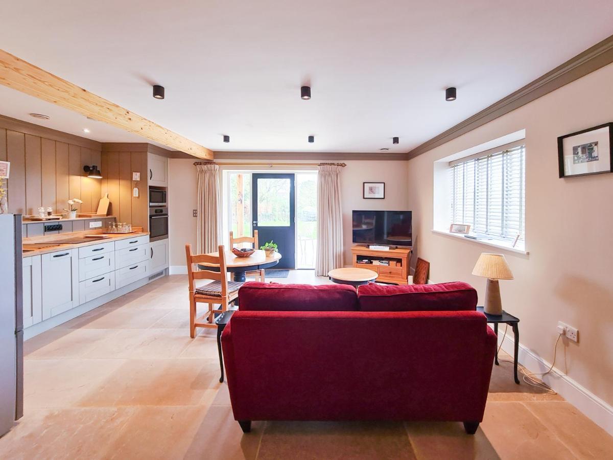 Luxury Lodge @ Ewen Barn - Private 5* Retreat Cirencester Eksteriør billede