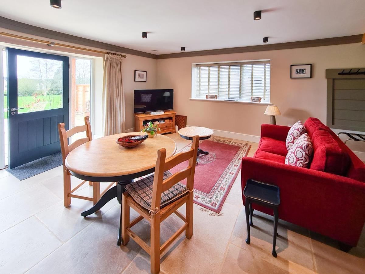 Luxury Lodge @ Ewen Barn - Private 5* Retreat Cirencester Eksteriør billede