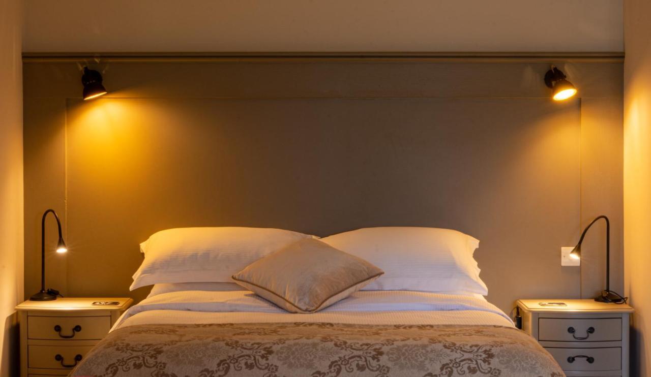 Luxury Lodge @ Ewen Barn - Private 5* Retreat Cirencester Eksteriør billede