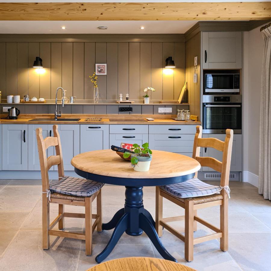 Luxury Lodge @ Ewen Barn - Private 5* Retreat Cirencester Eksteriør billede